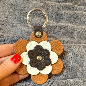 Elegant Brown and White Floral Key Holder